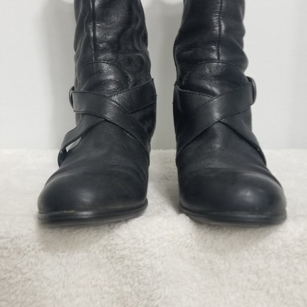 Born Leather Cross strap Boots - Picture 4 of 10